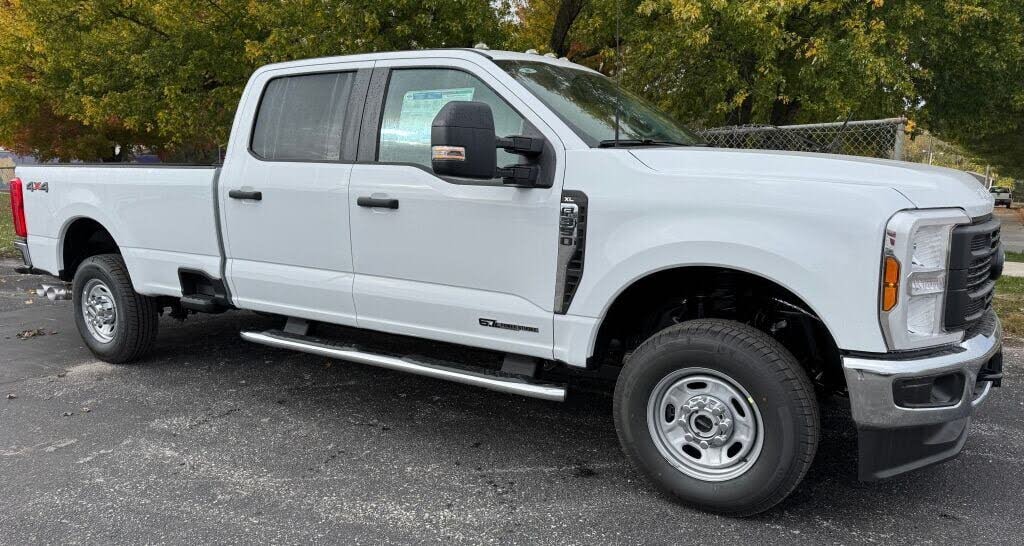2026 Ford F-350 Super Duty XL Crew Cab 4WD