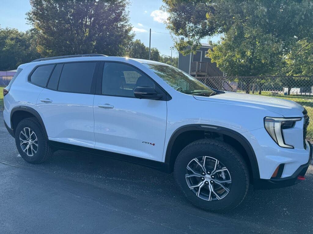 2026 GMC Acadia AT4 AWD
