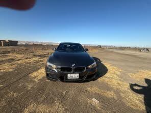 BMW 3 Series 328i Sedan RWD