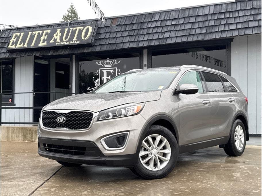 2016 Kia Sorento LX
