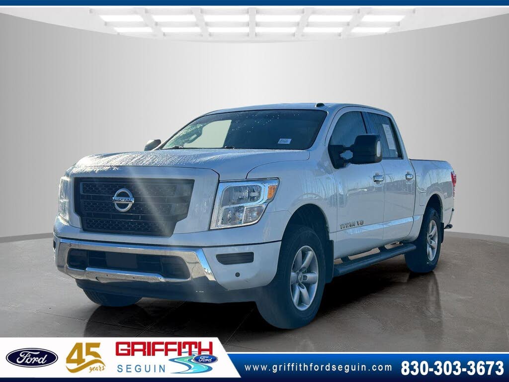 2020 Nissan Titan SV Crew Cab 4WD
