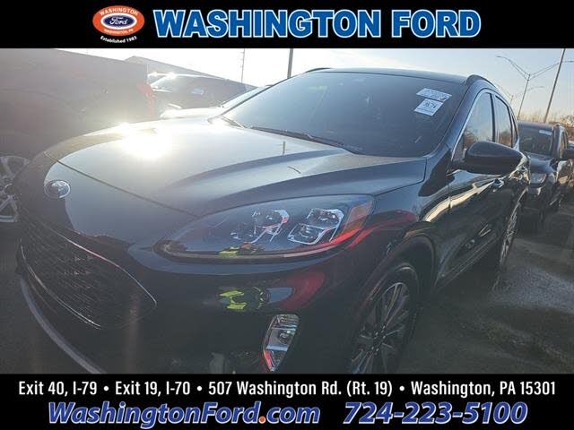 2022 Ford Escape Titanium AWD