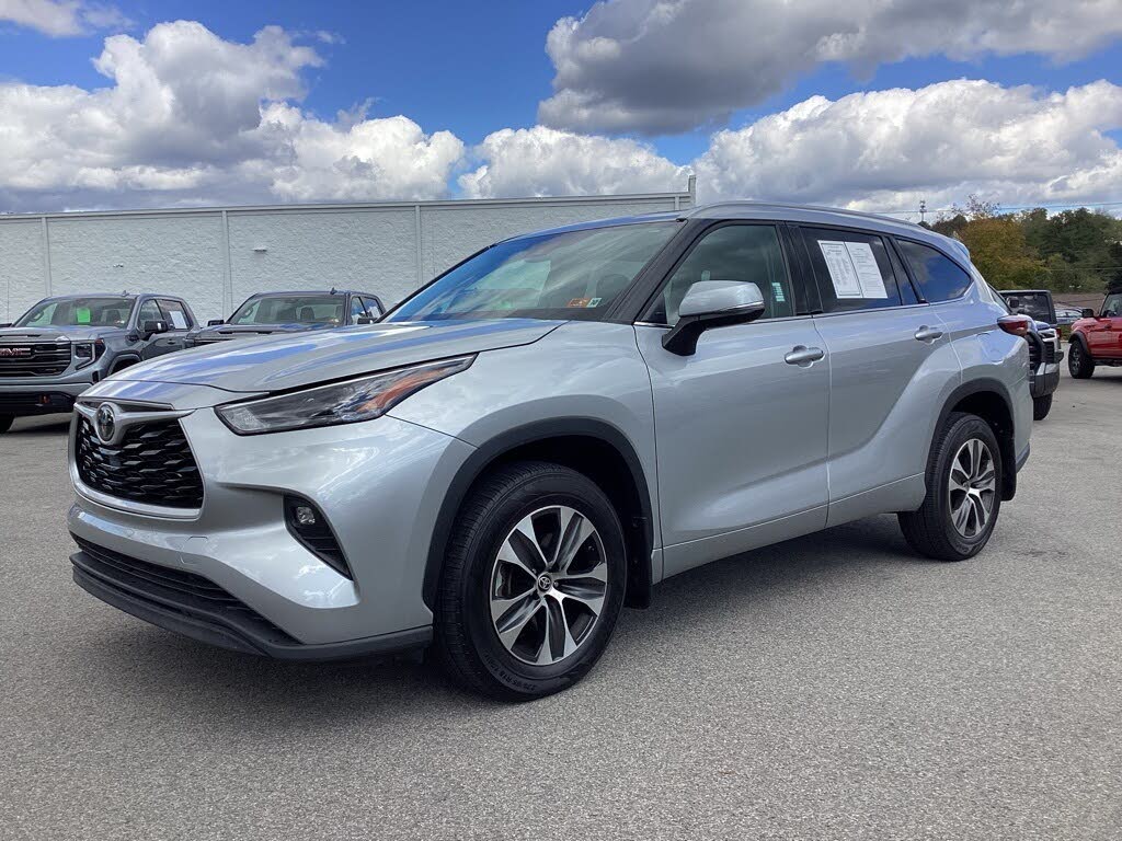 2022 Toyota Highlander XLE AWD