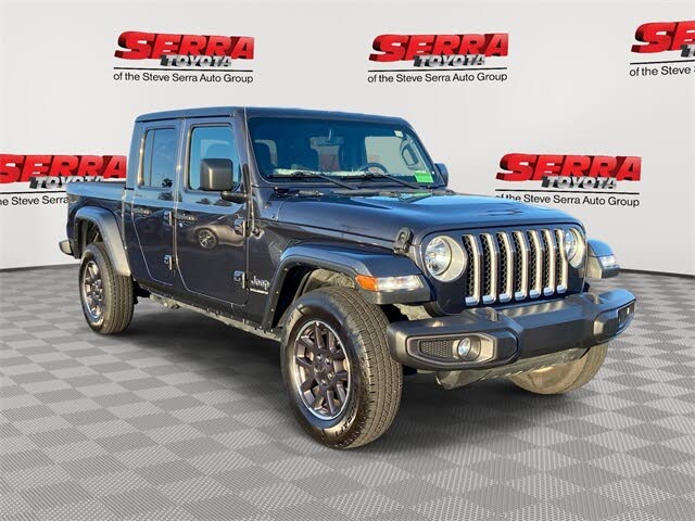 2023 Jeep Gladiator Overland Crew Cab 4WD
