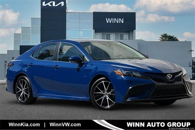 2023 Toyota Camry Hybrid SE FWD