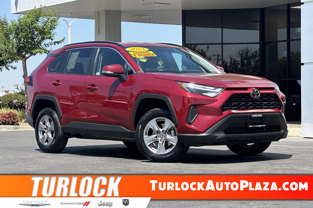 2023 Toyota RAV4 XLE FWD