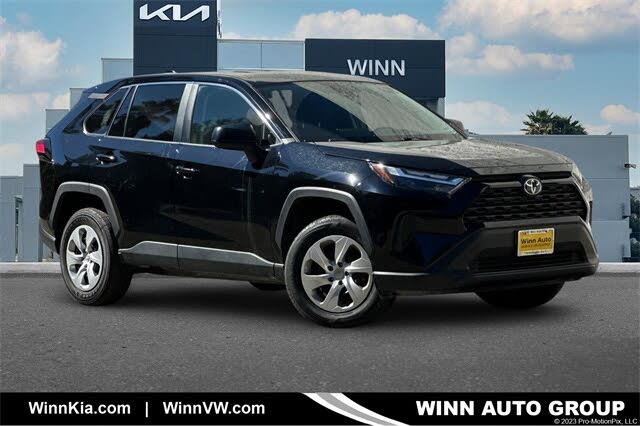 2023 Toyota RAV4 LE FWD