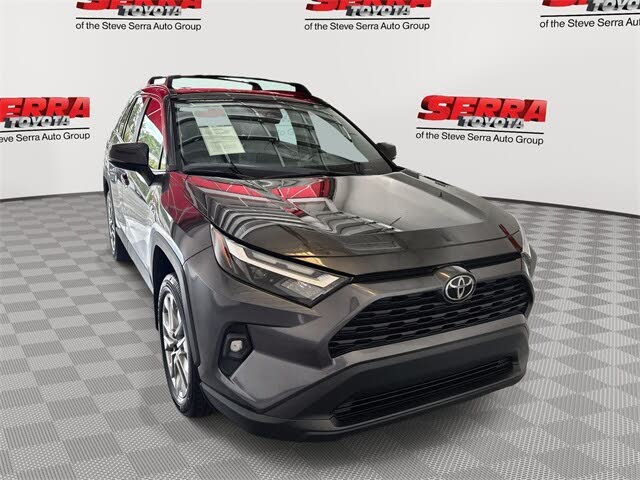 2024 Toyota RAV4 XLE Premium FWD