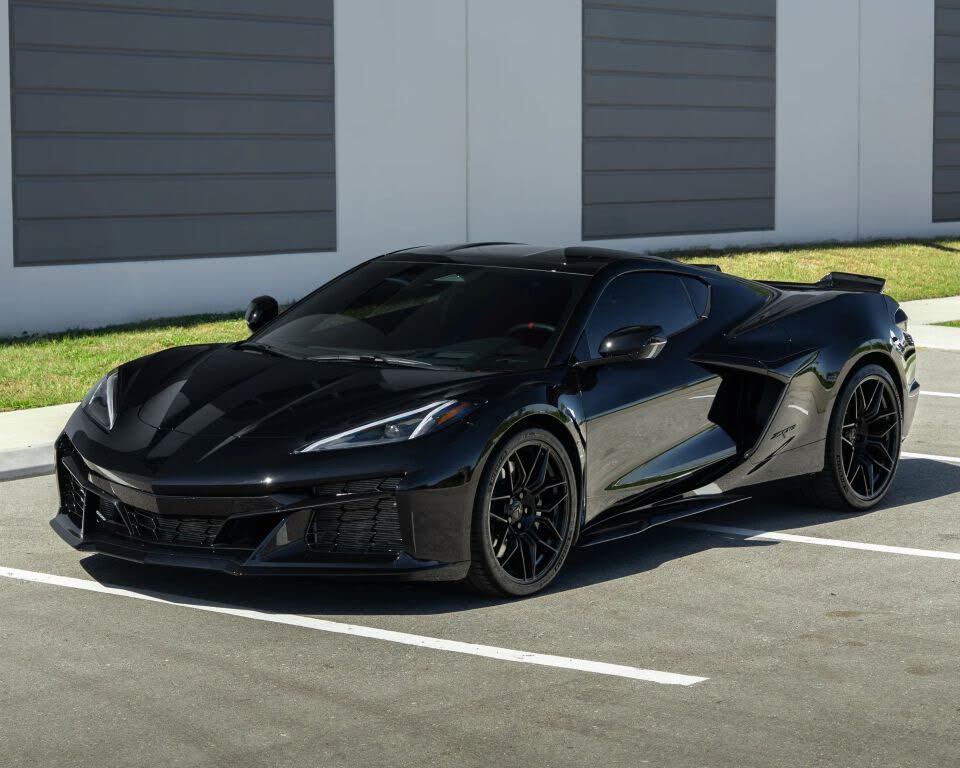 2025 Chevrolet Corvette Z06 1LZ Coupe RWD