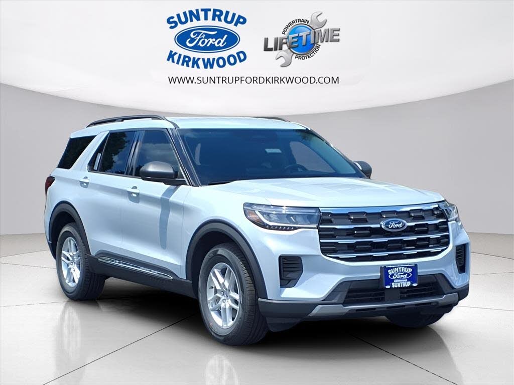 2025 Ford Explorer Active AWD