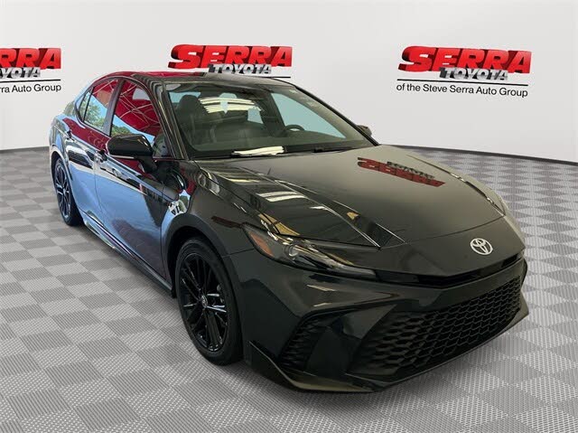 2025 Toyota Camry SE FWD