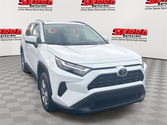 2025 Toyota RAV4 XLE FWD
