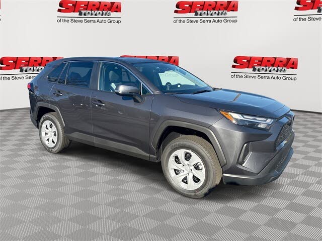 2025 Toyota RAV4 LE FWD