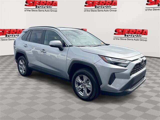 2025 Toyota RAV4 XLE FWD