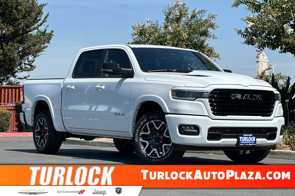 2026 RAM 1500 Laramie Crew Cab 4WD