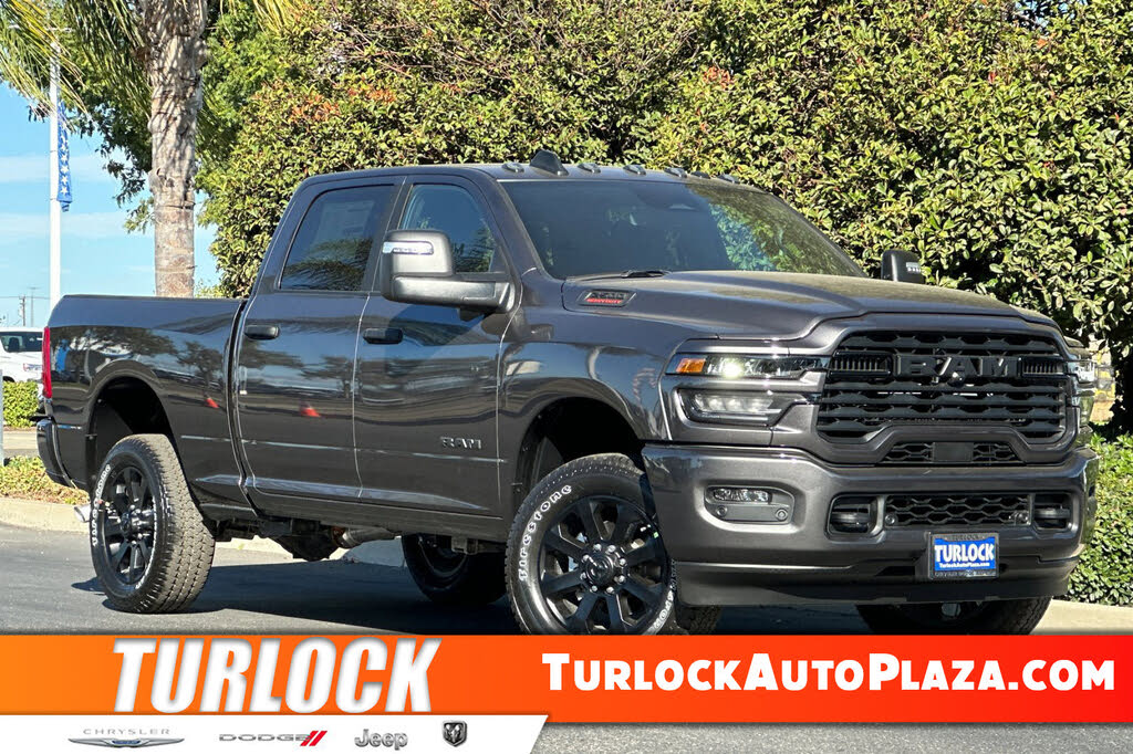 2026 RAM 2500 Big Horn Crew Cab 4WD
