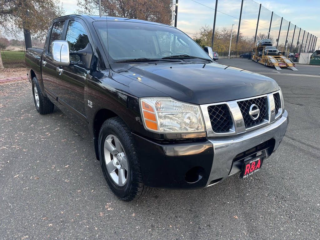 2004 Nissan Titan SE Crew Cab 2WD