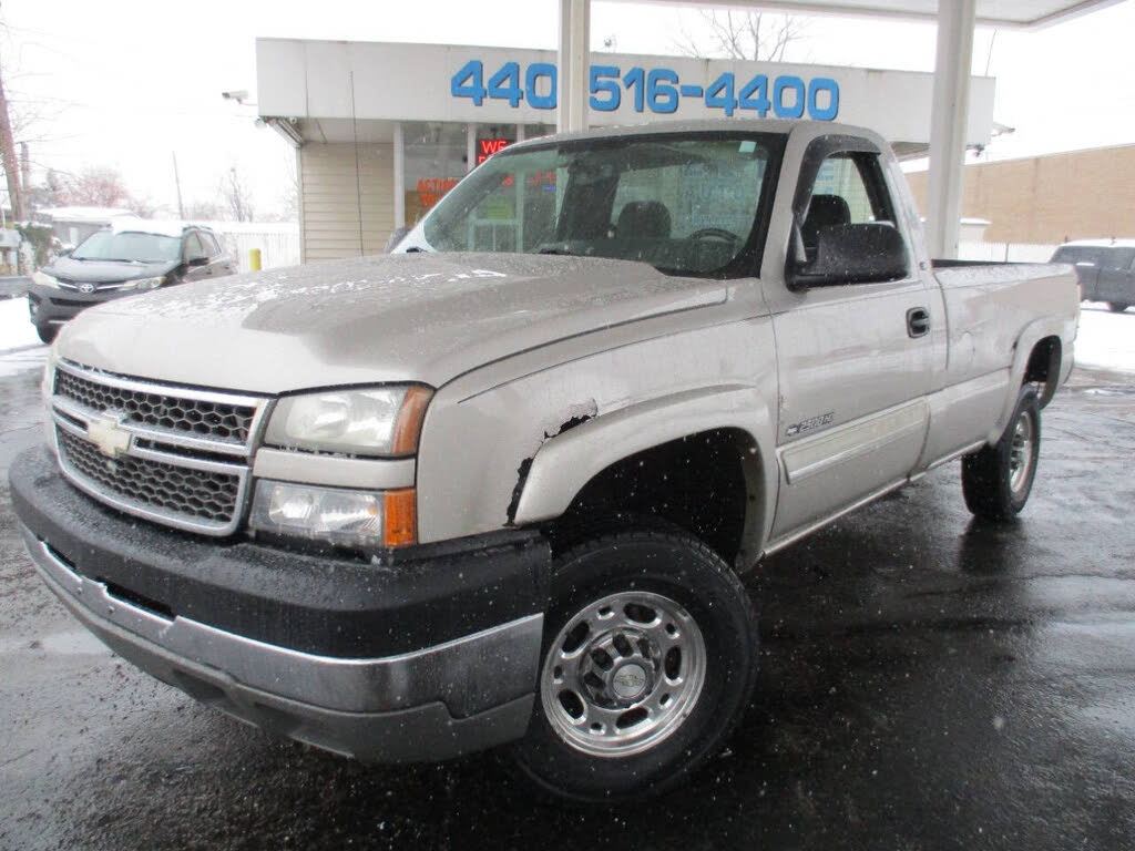 2005 Chevrolet Silverado 2500HD LS LB 4WD