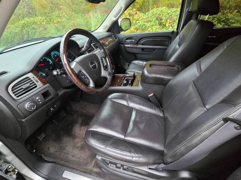 2011 GMC Yukon Denali AWD