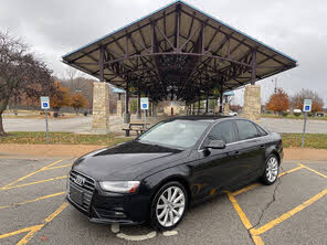 Audi A4 2.0T quattro Premium Plus AWD
