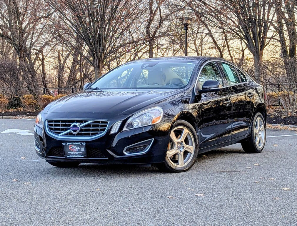2013 Volvo S60 T5 Premier