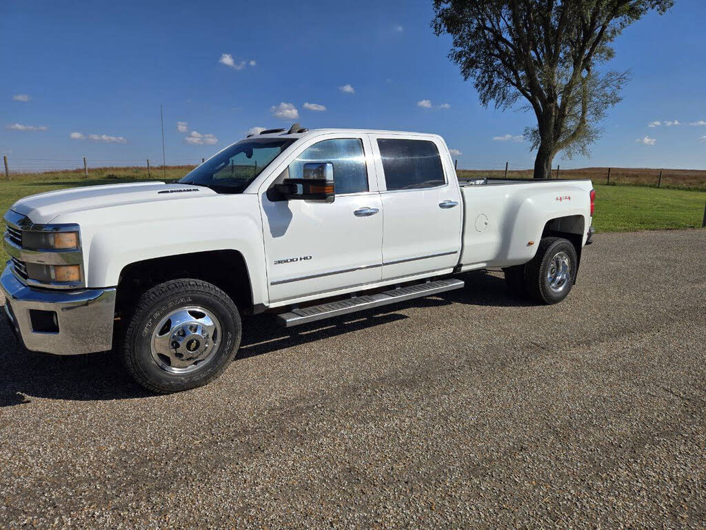 2016 Chevrolet Silverado 3500HD LTZ Crew Cab LB DRW 4WD