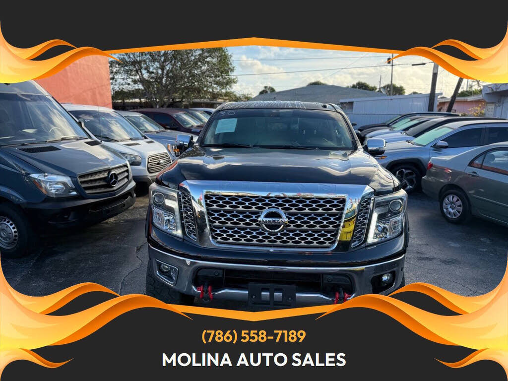 2017 Nissan Titan SL Crew Cab