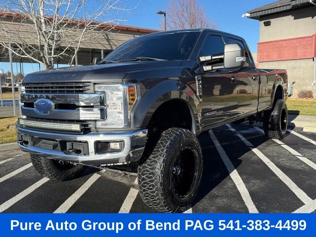 2018 Ford F-350 Super Duty Lariat Crew Cab LB 4WD