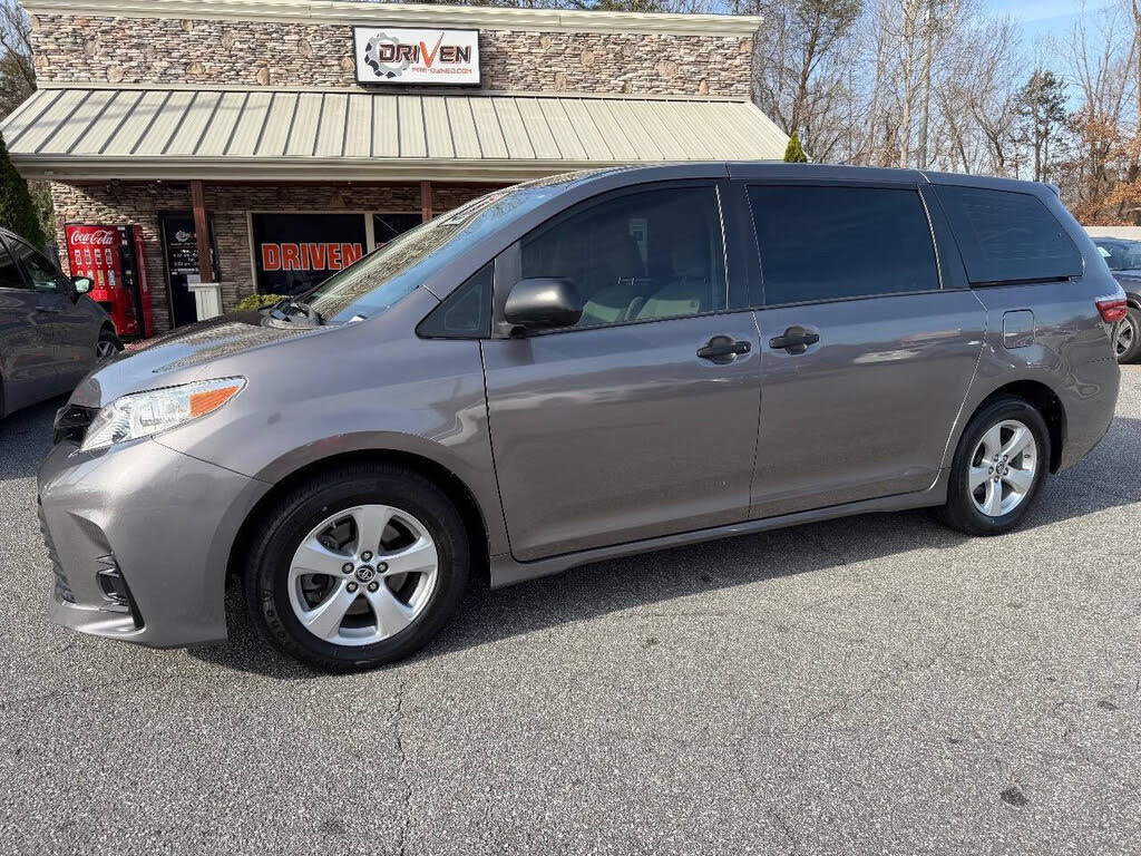 2018 Toyota Sienna L 7-Passenger FWD