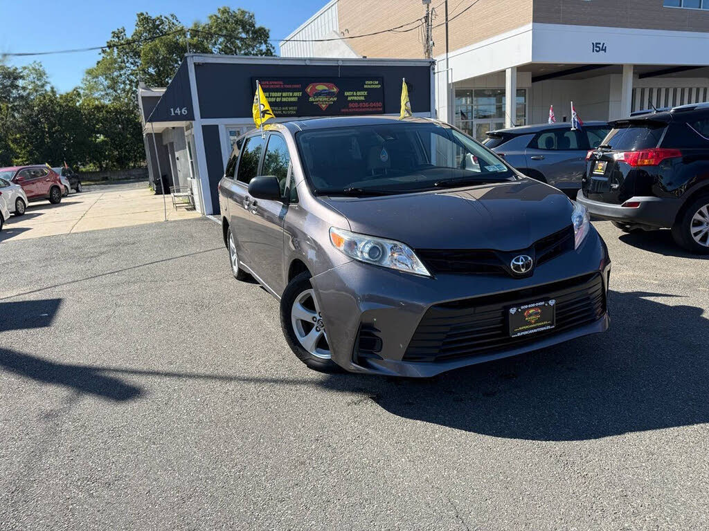 2019 Toyota Sienna L 7-Passenger FWD