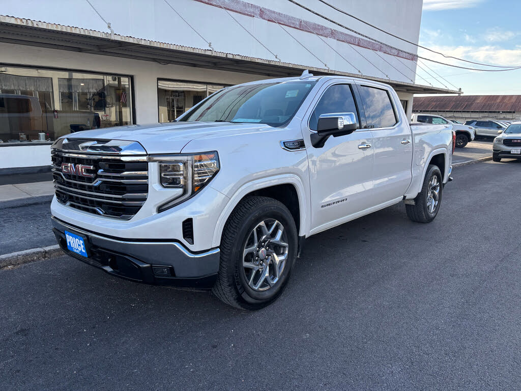 2022 GMC Sierra 1500 SLT Crew Cab 4WD