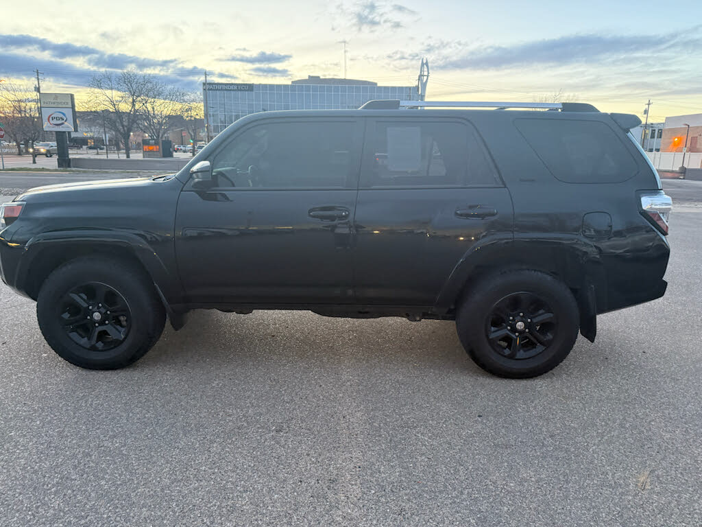 2022 Toyota 4Runner SR5 4WD