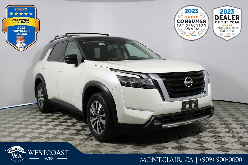 2023 Nissan Pathfinder SL FWD
