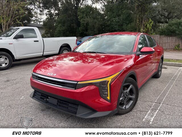 2025 Kia K4 LXS FWD