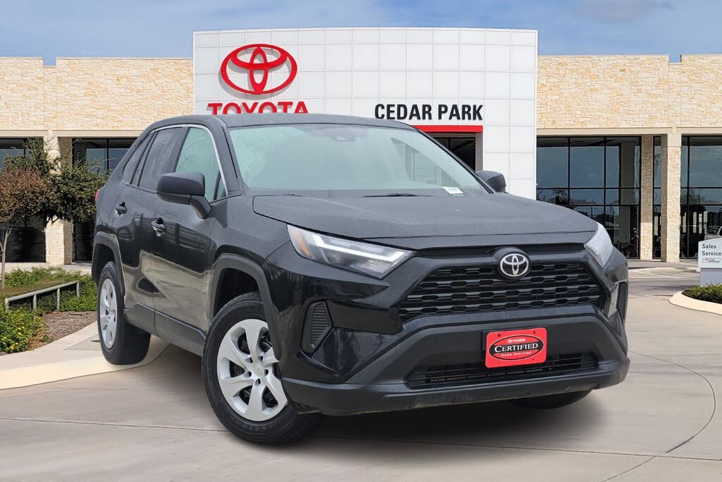 2025 Toyota RAV4 LE AWD