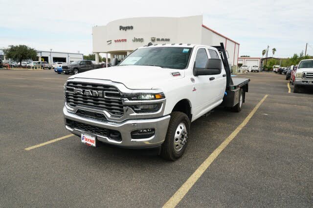 2026 RAM 3500 Chassis Tradesman Crew Cab LB DRW 4WD