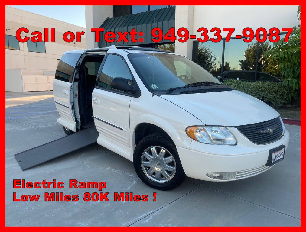 2004 Chrysler Town & Country Limited LWB FWD