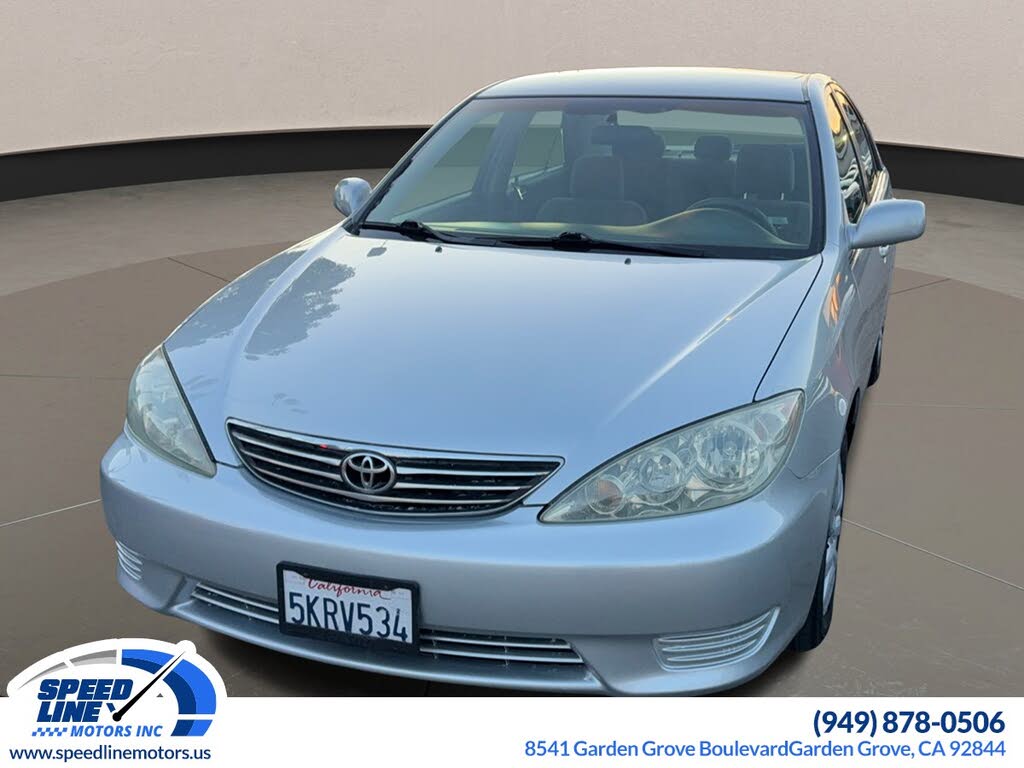 2005 Toyota Camry LE FWD