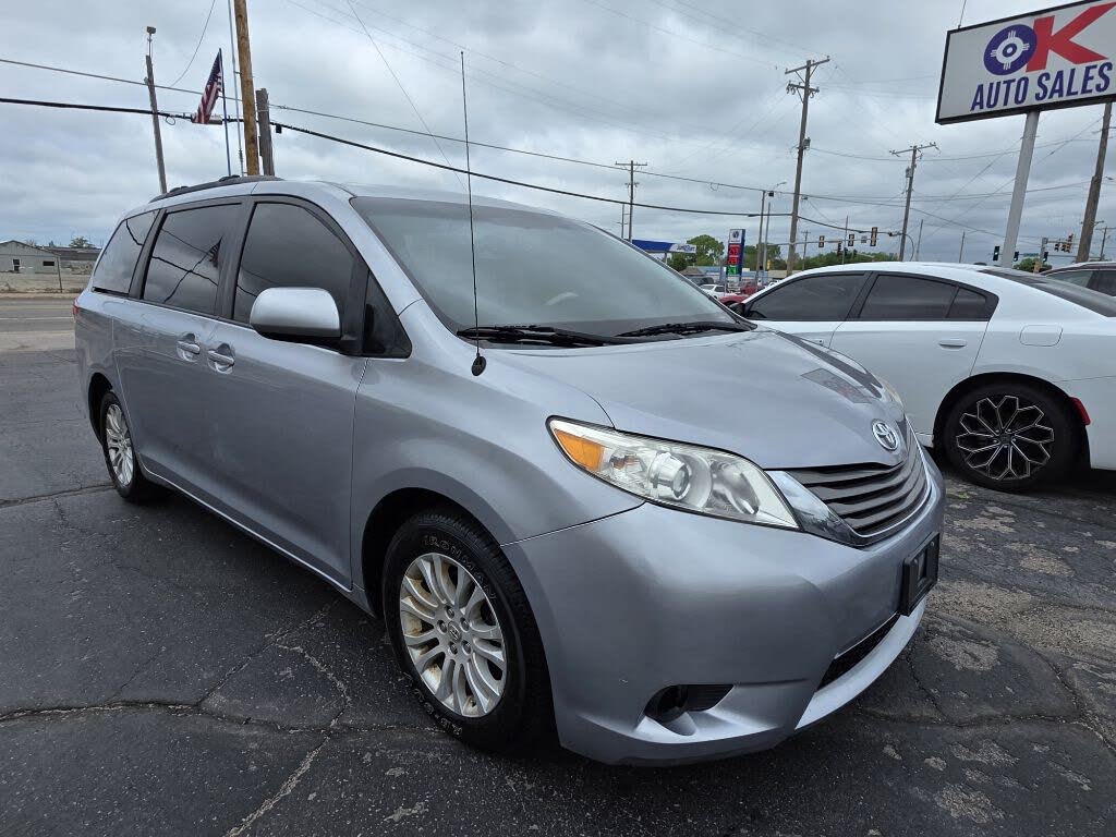 2012 Toyota Sienna XLE 7-Passenger