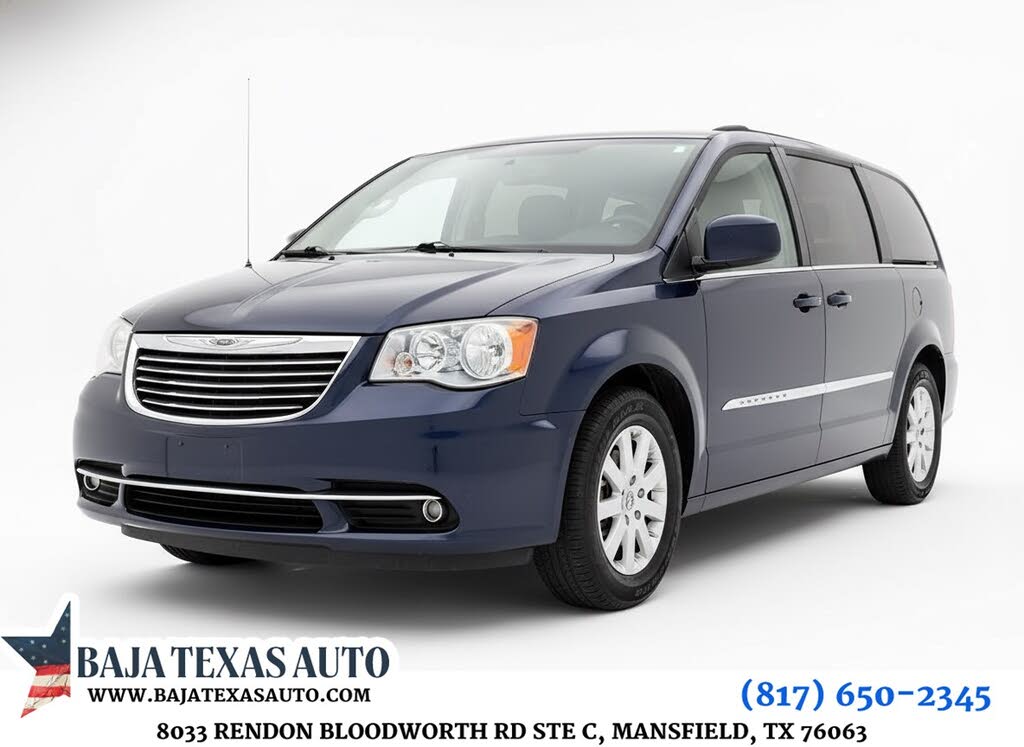 2015 Chrysler Town & Country Touring FWD