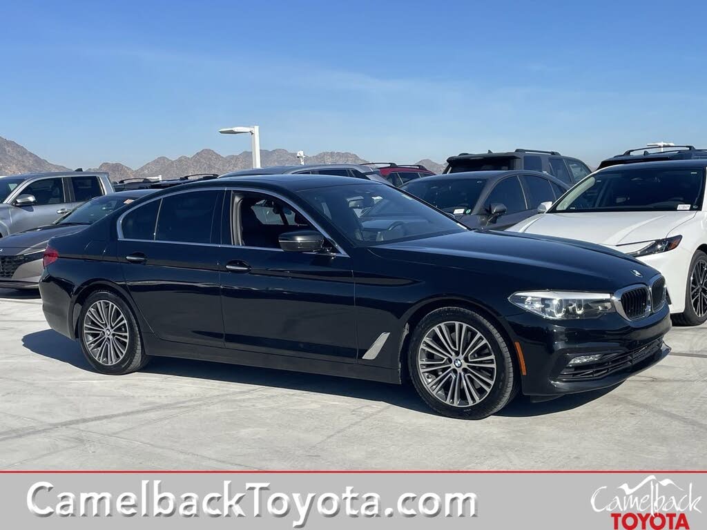 2018 BMW 5 Series 530i Sedan RWD
