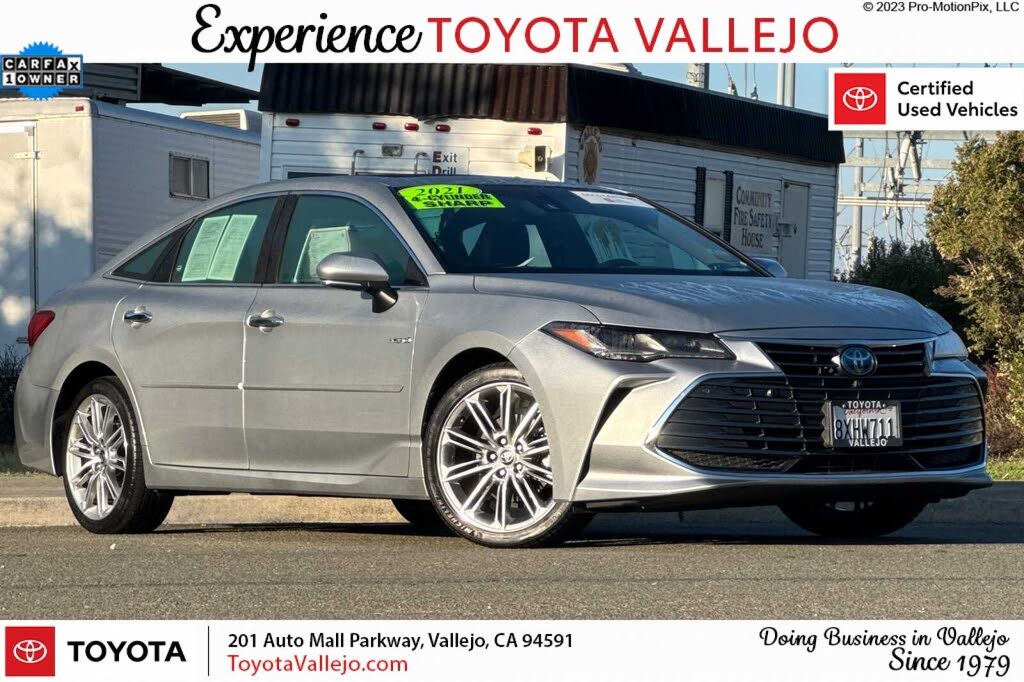 2021 Toyota Avalon Hybrid Limited FWD