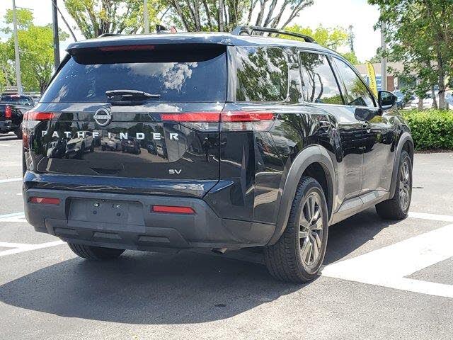 2022 Nissan Pathfinder SV FWD