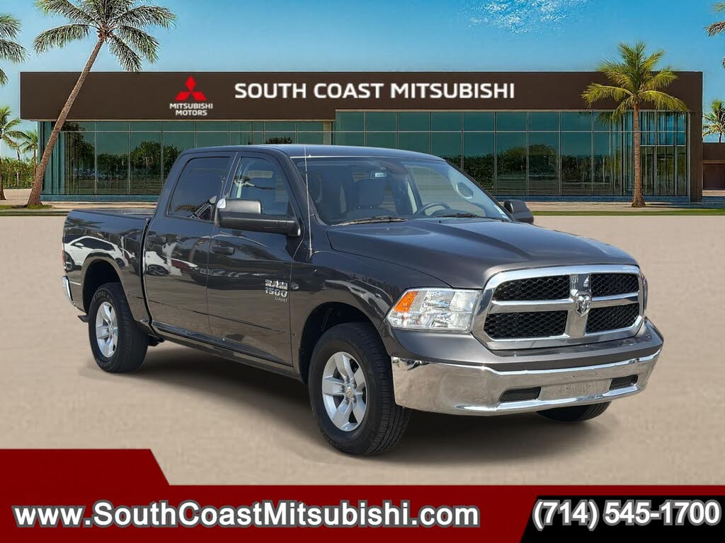 2023 RAM 1500 Classic SLT Crew Cab 4WD