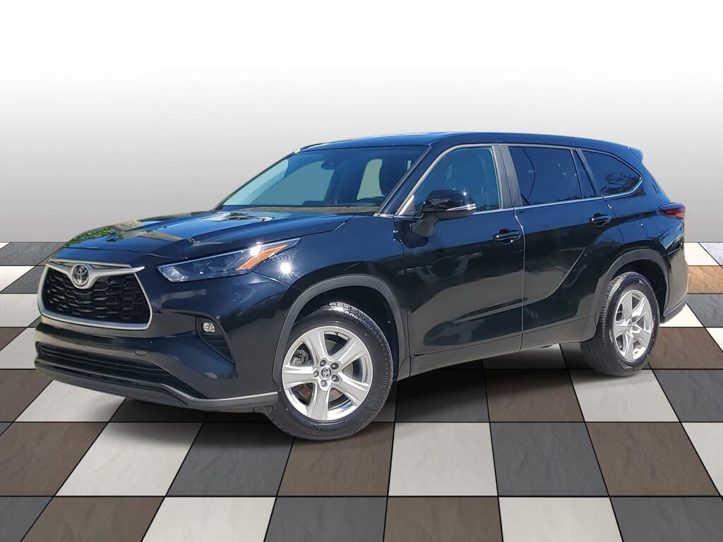 2024 Toyota Highlander LE FWD