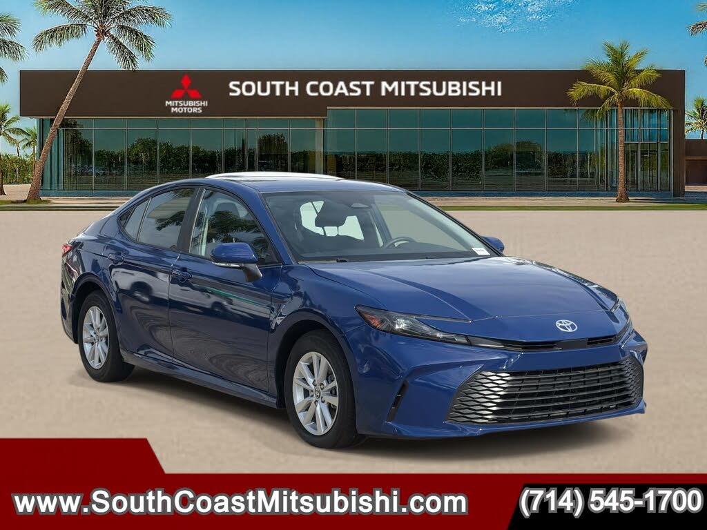 2025 Toyota Camry LE FWD