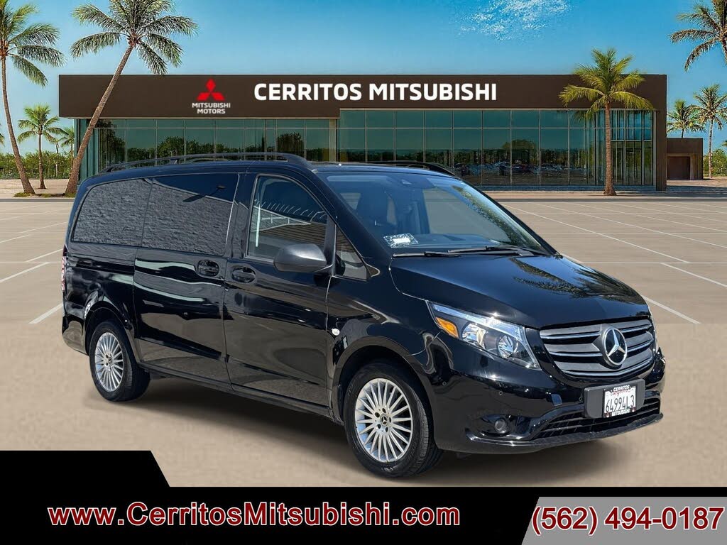 2022 Mercedes-Benz Metris Passenger RWD