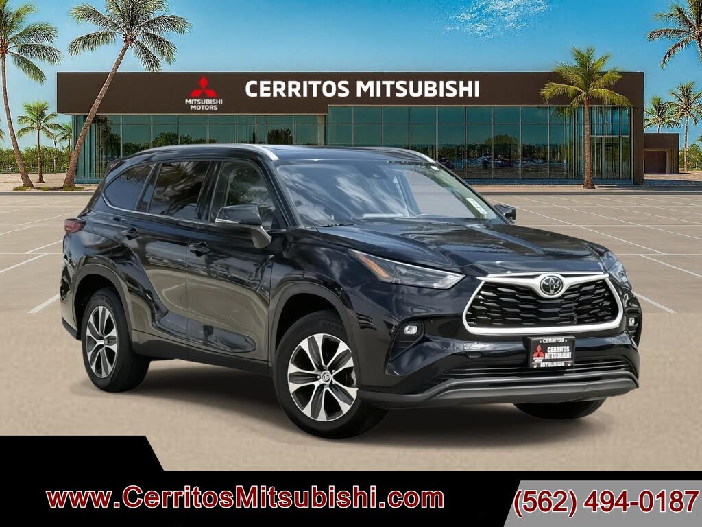 2022 Toyota Highlander XLE FWD