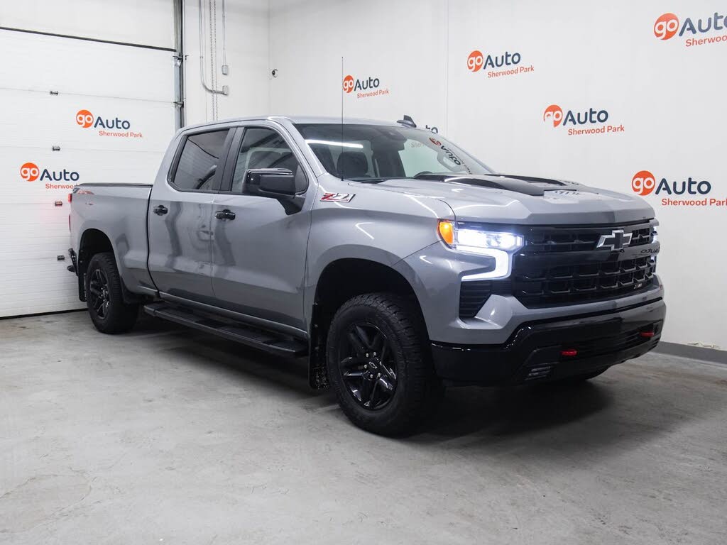 Chevrolet Silverado 1500 LT Trail Boss Crew Cab 4WD 2023