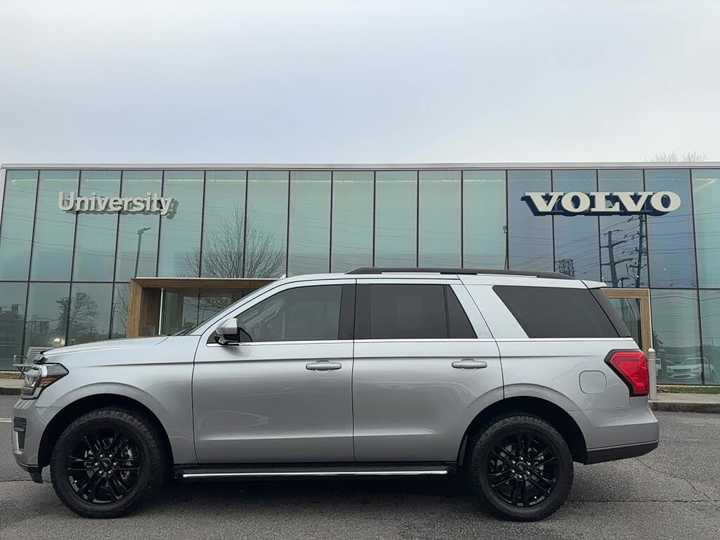 2023 Ford Expedition XLT RWD